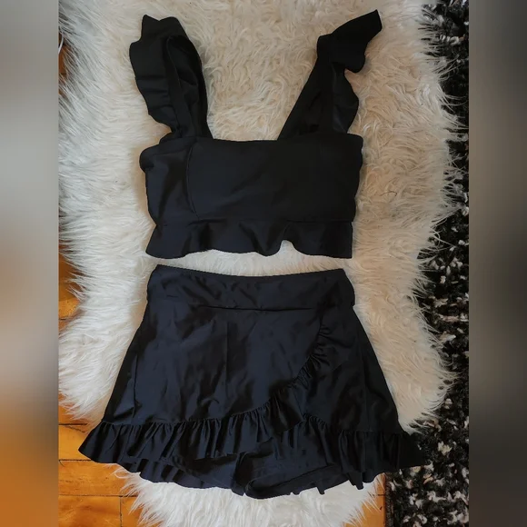 Black Ruffle Two-Piece Swim Set - Picture 5 of 8